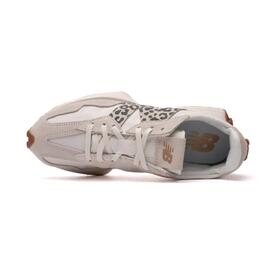 Zapatilla New Balance 327PJ en Beige para Mujer