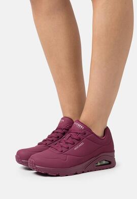 Zapatilla Skechers Uno-Stand On Air en Granate para Mujer