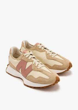 Zapatilla New Balance 327NKA en Beige para Mujer